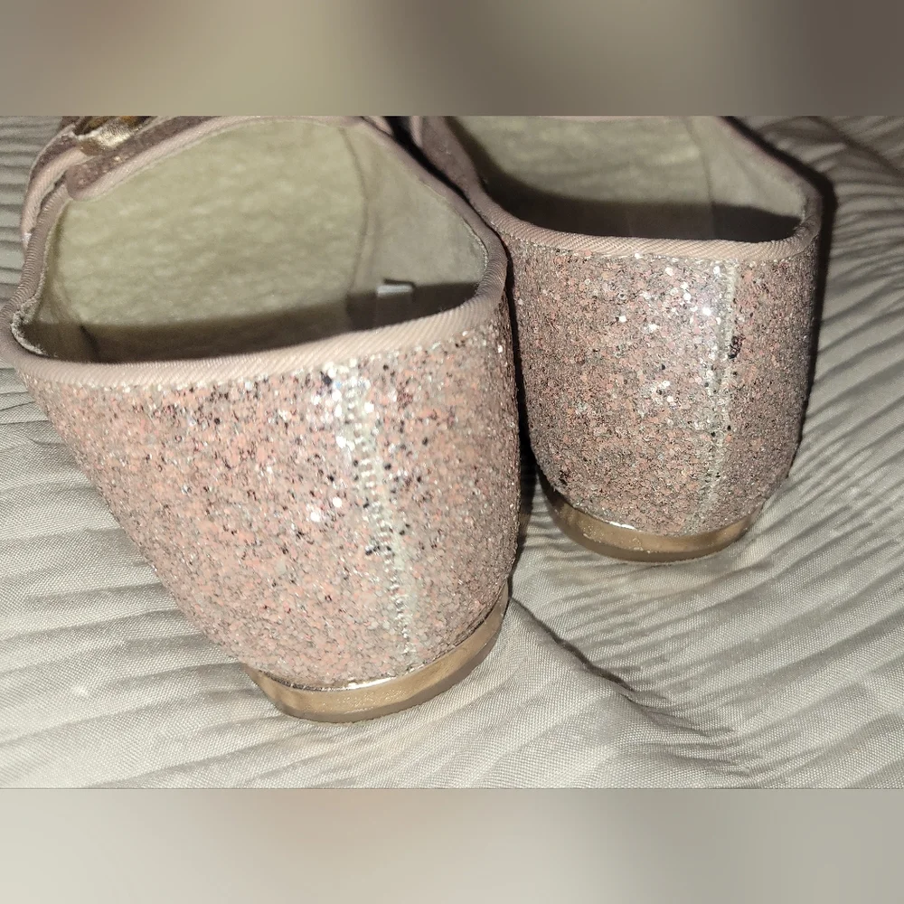 Girls Shoes Size 1 Excellent Condition